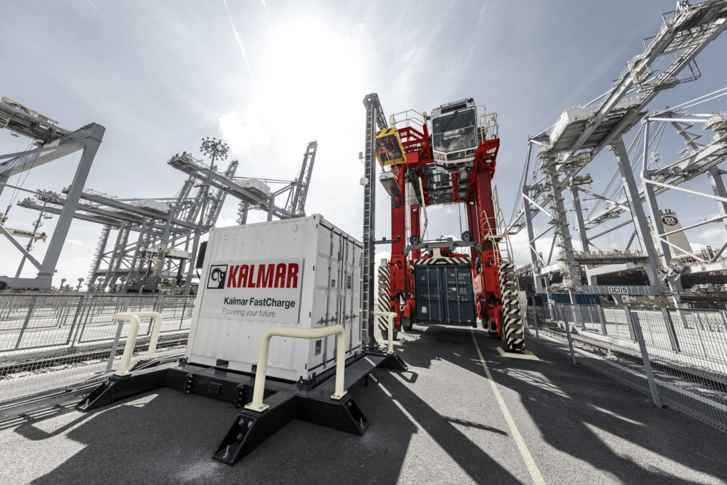 Kalmar FastCharge Straddle Carrier Kalmar FastCharge Straddle Carrier