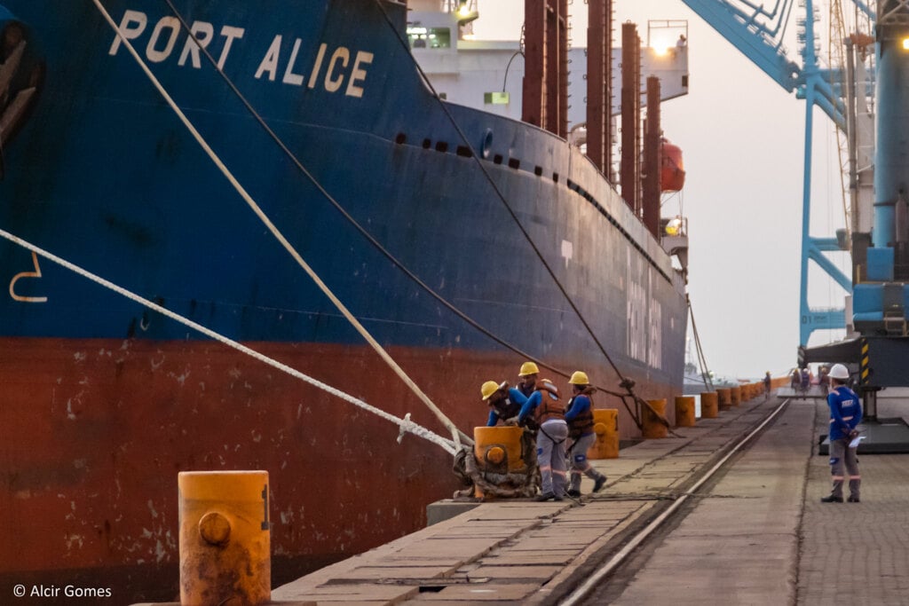 Porto de Pecem.jpg Porto de Pecem.jpg